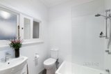 https://images.listonce.com.au/custom/160x/listings/132-bowen-street-malvern-east-vic-3145/355/01048355_img_08.jpg?0icVodvo5U8