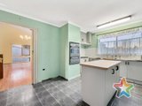 https://images.listonce.com.au/custom/160x/listings/132-edward-road-chirnside-park-vic-3116/552/01525552_img_07.jpg?yfuvNXdCRn8