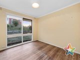 https://images.listonce.com.au/custom/160x/listings/132-edward-road-chirnside-park-vic-3116/552/01525552_img_13.jpg?SgjPm2FvdIU