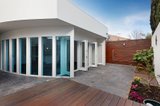 https://images.listonce.com.au/custom/160x/listings/132-evans-street-port-melbourne-vic-3207/292/01628292_img_02.jpg?fiXp08EmVyY