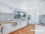 https://images.listonce.com.au/custom/160x/listings/132-hayrick-lane-mooroolbark-vic-3138/958/01525958_img_07.jpg?AiM83H-pHA0