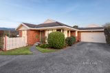 https://images.listonce.com.au/custom/160x/listings/132-lusher-road-croydon-vic-3136/493/01703493_img_01.jpg?84sJyyMNzik