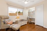 https://images.listonce.com.au/custom/160x/listings/132-lusher-road-croydon-vic-3136/493/01703493_img_10.jpg?e8MG_adLPI0