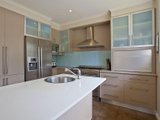 https://images.listonce.com.au/custom/160x/listings/132-mascoma-street-strathmore-vic-3041/548/00847548_img_06.jpg?QsD4fwPsF3A