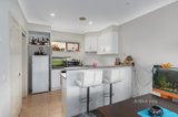 https://images.listonce.com.au/custom/160x/listings/132-mckelvie-court-glen-waverley-vic-3150/931/01125931_img_03.jpg?ApM-8XpAh60
