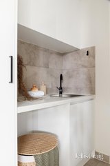 https://images.listonce.com.au/custom/160x/listings/132-mcnamara-avenue-airport-west-vic-3042/964/01948964_img_15.jpg?AVoIjMpY11s
