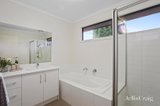 https://images.listonce.com.au/custom/160x/listings/132-mount-pleasant-drive-mount-waverley-vic-3149/441/01815441_img_12.jpg?ulRKSen080g