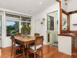 https://images.listonce.com.au/custom/160x/listings/132-napier-street-south-melbourne-vic-3205/129/01088129_img_05.jpg?YtMayo58_zE