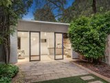 https://images.listonce.com.au/custom/160x/listings/132-peel-street-kew-vic-3101/876/00979876_img_08.jpg?y8JjhJQI5TI