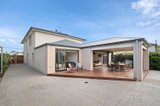 https://images.listonce.com.au/custom/160x/listings/132-woods-street-newport-vic-3015/363/01571363_img_03.jpg?_4uVJZ6jd64