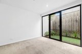 https://images.listonce.com.au/custom/160x/listings/1322-buckingham-street-richmond-vic-3121/787/01891787_img_03.jpg?ZrOO0vOLJFA