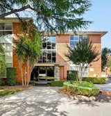 https://images.listonce.com.au/custom/160x/listings/1326-garton-street-princes-hill-vic-3054/106/01985106_img_11.jpg?erakAMitEHI