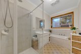 https://images.listonce.com.au/custom/160x/listings/133-amarina-crescent-grovedale-vic-3216/679/01698679_img_09.jpg?E_FeGbjGS6w
