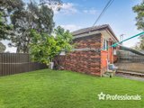 https://images.listonce.com.au/custom/160x/listings/133-begonia-avenue-bayswater-vic-3153/000/01526000_img_11.jpg?vgqkz0aQNXg