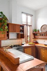 https://images.listonce.com.au/custom/160x/listings/133-charles-street-northcote-vic-3070/575/01810575_img_13.jpg?CGE_ty9d4DU