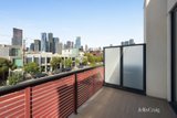 https://images.listonce.com.au/custom/160x/listings/133-howard-street-north-melbourne-vic-3051/800/01886800_img_10.jpg?yE6yVI91eR0