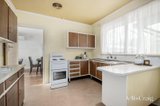 https://images.listonce.com.au/custom/160x/listings/133-mahoneys-road-forest-hill-vic-3131/617/01752617_img_03.jpg?dba0MlVsPE8