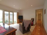 https://images.listonce.com.au/custom/160x/listings/1337-maroondah-highway-healesville-vic-3777/435/01525435_img_02.jpg?nGZ4KJzkJ18