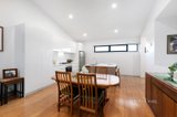 https://images.listonce.com.au/custom/160x/listings/1337-william-street-ringwood-vic-3134/573/01117573_img_05.jpg?PxfThyf6ZnI