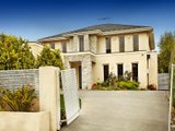 https://images.listonce.com.au/custom/160x/listings/134-belmore-road-balwyn-vic-3103/797/01684797_img_01.jpg?kHHHg-CYv2w
