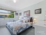 https://images.listonce.com.au/custom/160x/listings/134-finlay-street-brown-hill-vic-3350/651/01576651_img_12.jpg?i6ERFZWPxao