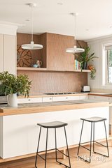 https://images.listonce.com.au/custom/160x/listings/134-langrigg-avenue-edithvale-vic-3196/015/01899015_img_08.jpg?u55OZ-eT-_k