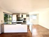 https://images.listonce.com.au/custom/160x/listings/134-rickards-avenue-knoxfield-vic-3180/555/01932555_img_10.jpg?U9X1Q6NfC3c