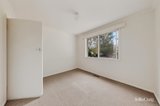 https://images.listonce.com.au/custom/160x/listings/135-hartington-street-kew-vic-3101/071/01912071_img_08.jpg?tPtU1vixaaY