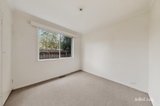 https://images.listonce.com.au/custom/160x/listings/135-hartington-street-kew-vic-3101/071/01912071_img_09.jpg?BKMQiXwwPLU