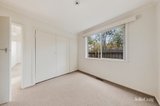 https://images.listonce.com.au/custom/160x/listings/135-hartington-street-kew-vic-3101/071/01912071_img_15.jpg?AcHsauAAvBA