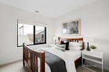 https://images.listonce.com.au/custom/160x/listings/135-john-liston-drive-newport-vic-3015/144/01256144_img_09.jpg?6tAw9OCdw9M