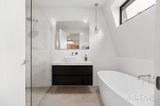https://images.listonce.com.au/custom/160x/listings/135-jubilee-place-richmond-vic-3121/889/01956889_img_08.jpg?apPmcgC2ink