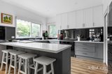 https://images.listonce.com.au/custom/160x/listings/135-kenilworth-parade-ivanhoe-vic-3079/830/01910830_img_04.jpg?vGk2mqHkW38