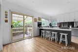 https://images.listonce.com.au/custom/160x/listings/135-kenilworth-parade-ivanhoe-vic-3079/830/01910830_img_05.jpg?CJvmRBE9myI