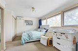https://images.listonce.com.au/custom/160x/listings/135-kenilworth-parade-ivanhoe-vic-3079/830/01910830_img_08.jpg?3u67EoIgC80