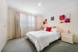 https://images.listonce.com.au/custom/160x/listings/135-mummery-street-mount-waverley-vic-3149/034/01167034_img_09.jpg?z_9ulXPQ_MU