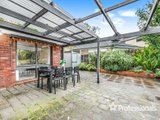 https://images.listonce.com.au/custom/160x/listings/135-norman-road-croydon-vic-3136/838/01525838_img_12.jpg?8sW1WzlliHg