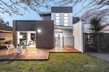 https://images.listonce.com.au/custom/160x/listings/135-spray-street-mornington-vic-3931/895/01738895_img_12.jpg?CmdOSG_RwcY
