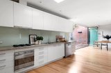 https://images.listonce.com.au/custom/160x/listings/135-spring-street-west-port-melbourne-vic-3207/896/01651896_img_05.jpg?3EiLLMVHywA