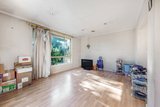https://images.listonce.com.au/custom/160x/listings/1350-haughton-road-clayton-vic-3168/228/01705228_img_15.jpg?vZW1uMc34as