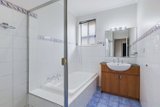 https://images.listonce.com.au/custom/160x/listings/1350-haughton-road-clayton-vic-3168/823/01976823_img_05.jpg?zq-ySWzhjIQ