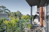 https://images.listonce.com.au/custom/160x/listings/136-christine-crescent-richmond-vic-3121/337/01362337_img_09.jpg?s6_0uZgoy9M