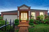 https://images.listonce.com.au/custom/160x/listings/136-dean-street-kew-vic-3101/288/01826288_img_01.jpg?ipo1NPcJ5FU