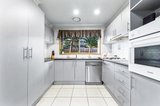https://images.listonce.com.au/custom/160x/listings/136-king-parade-knoxfield-vic-3180/400/01659400_img_05.jpg?M9TOdFpqKp8