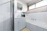 https://images.listonce.com.au/custom/160x/listings/136-king-parade-knoxfield-vic-3180/400/01659400_img_07.jpg?G8nHB8scNqo