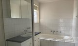 https://images.listonce.com.au/custom/160x/listings/136-woods-street-newport-vic-3015/755/01691755_img_03.jpg?MTH48BY84ng