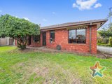 https://images.listonce.com.au/custom/160x/listings/1363-bayswater-road-bayswater-north-vic-3153/544/01525544_img_01.jpg?vVyL40aYlls