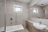 https://images.listonce.com.au/custom/160x/listings/137-9-rankins-road-kensington-vic-3031/774/01752774_img_05.jpg?jh_pVaoaOFA
