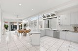 https://images.listonce.com.au/custom/160x/listings/137-beach-road-sandringham-vic-3191/214/01936214_img_04.jpg?ps786A3WD28