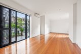 https://images.listonce.com.au/custom/160x/listings/137-domain-street-south-yarra-vic-3141/267/01582267_img_04.jpg?w039x0MWcxU